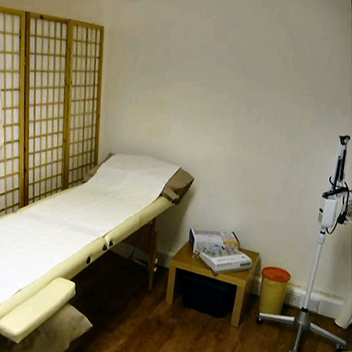 Dr Ye - treatment bed